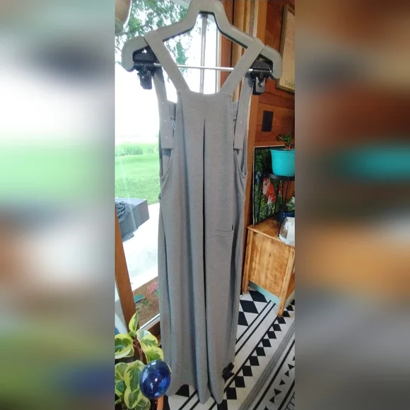 NWT Halara Xs Grey Jumpsuit - Picture 8 of 8